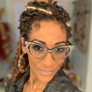 Meet your Posher, Janeen